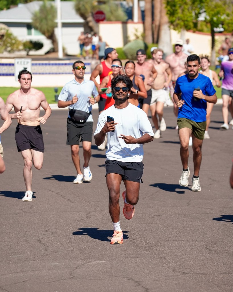 The group mid-run